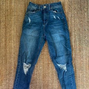 Tinsel boyfriend distress jeans!
